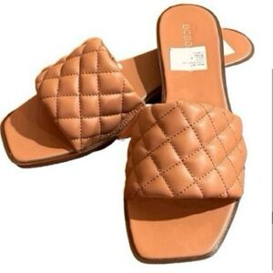 NWT-BCBG Generation Woven Slide Sandal. Size: 8
